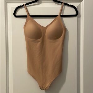 NWOT Victoria's Secret Size XS - M Seamless Thong Tank Undershirt Bodysuit